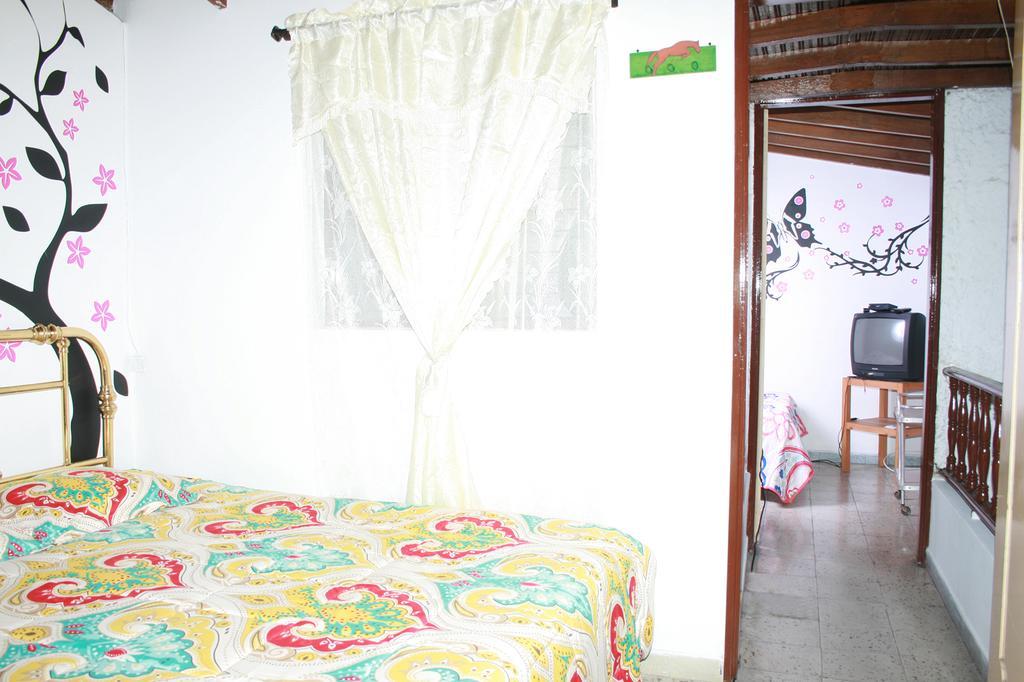 Hostal Monarca Medellín Pokoj fotografie